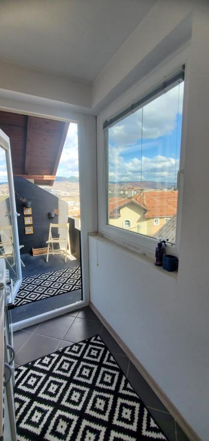 Sleep And Drive White Apartment Sarajevo Ngoại thất bức ảnh