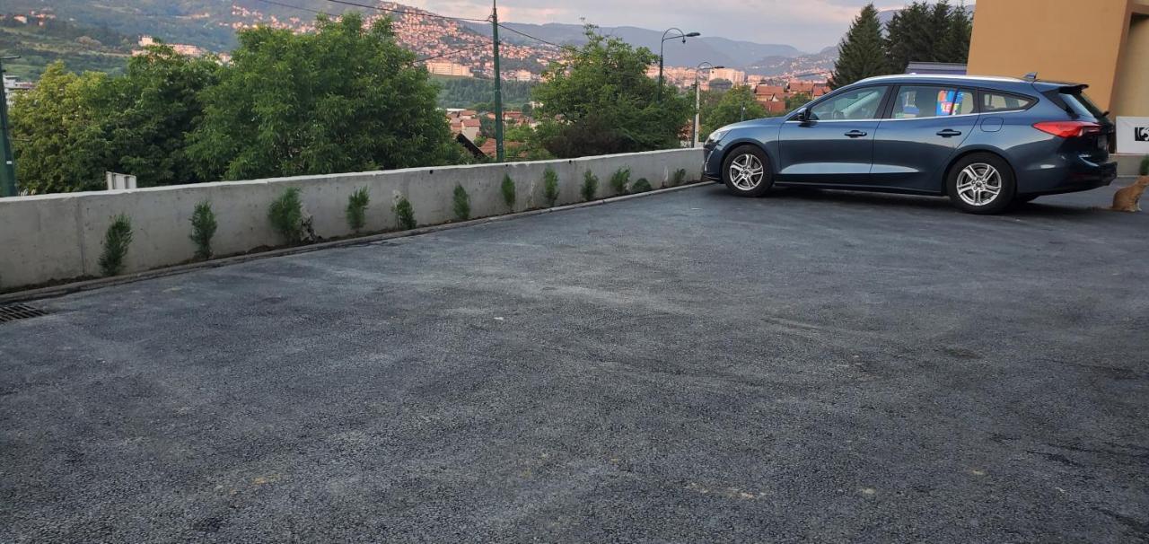 Sleep And Drive White Apartment Sarajevo Ngoại thất bức ảnh
