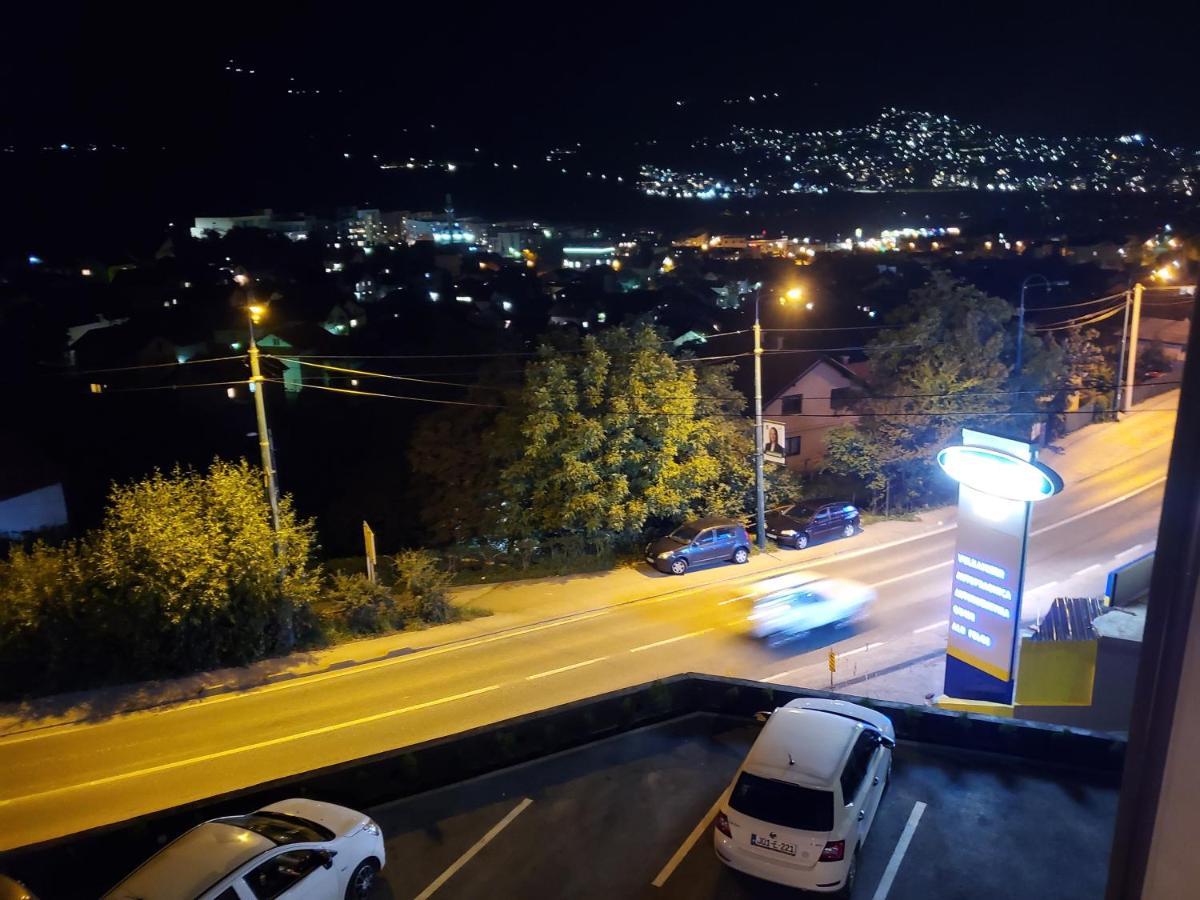 Sleep And Drive White Apartment Sarajevo Ngoại thất bức ảnh
