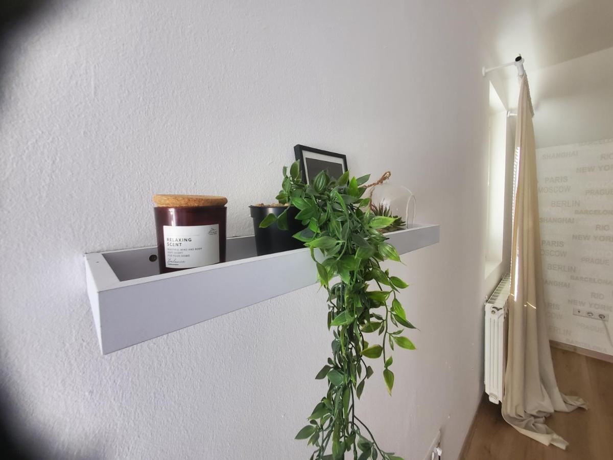 Sleep And Drive White Apartment Sarajevo Ngoại thất bức ảnh